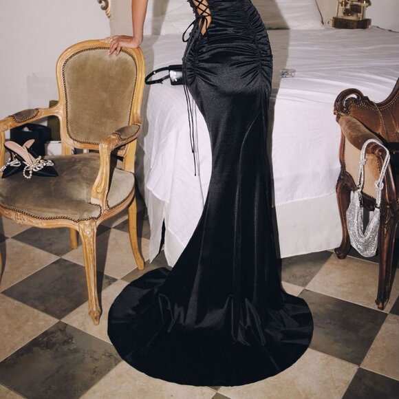 New Black Sleeveless Special Occasion Mermaid Dress w/ Ruched Design CD T818 - Picture 9 of 9